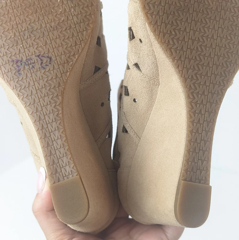 Michael Kors Uma Wedge - Picture 14 of 16